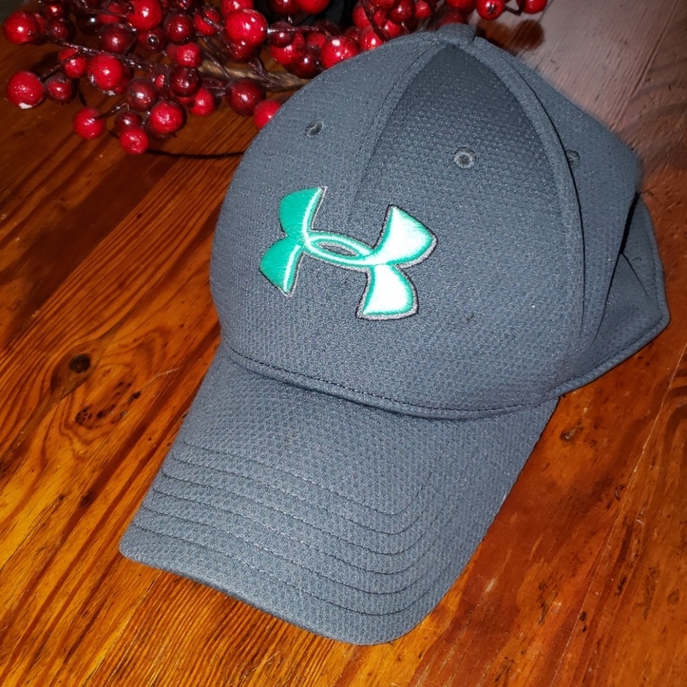 Men's Under Armour hat